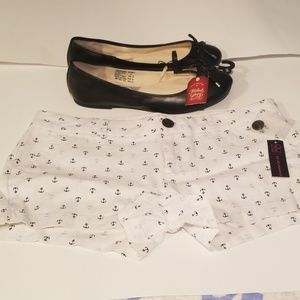 No boundaries shorts size 9 and faded glory shoes